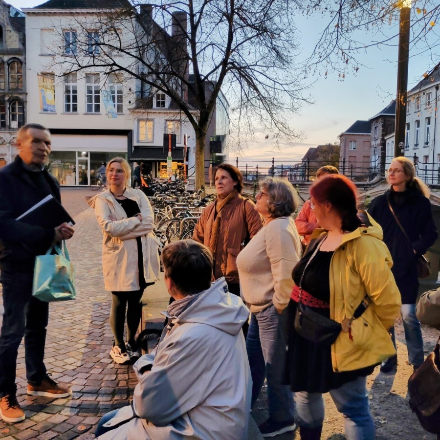 Ambassadeurs van Mechelen verwelkomen nieuwe inwoners samen met stadsbestuur